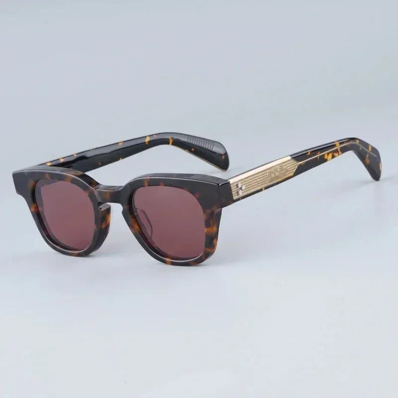 The Curato Crystal Frame: Modern Clarity, Timeless Design.